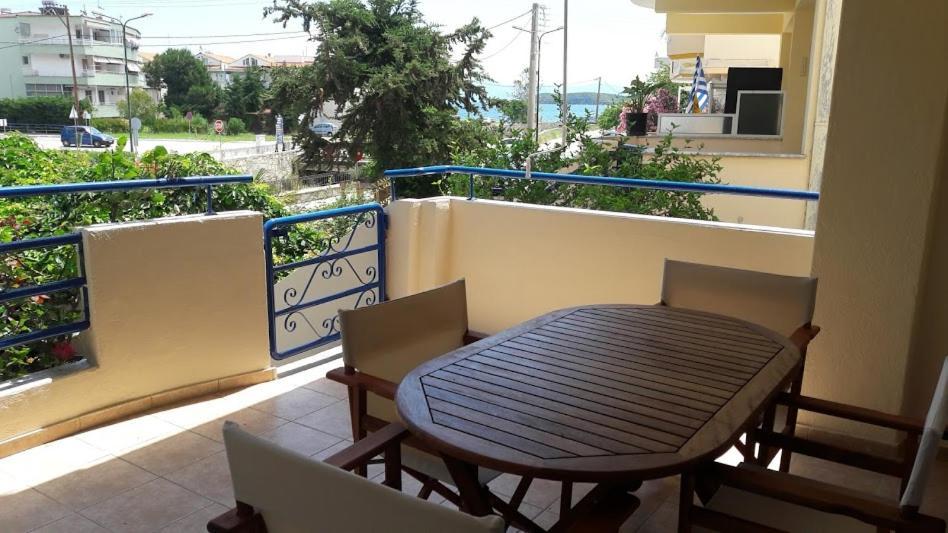 Ideal Family House Nea Peramos  Ngoại thất bức ảnh
